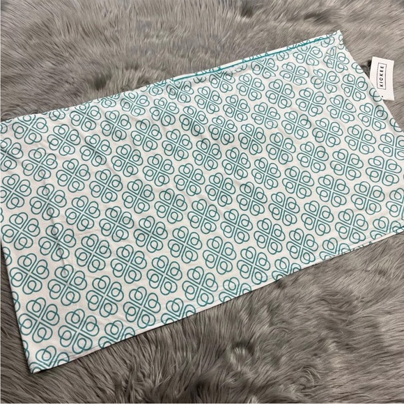 Kickee Women’s Bamboo Viscose Infinity Scarf - Picture 2 of 7